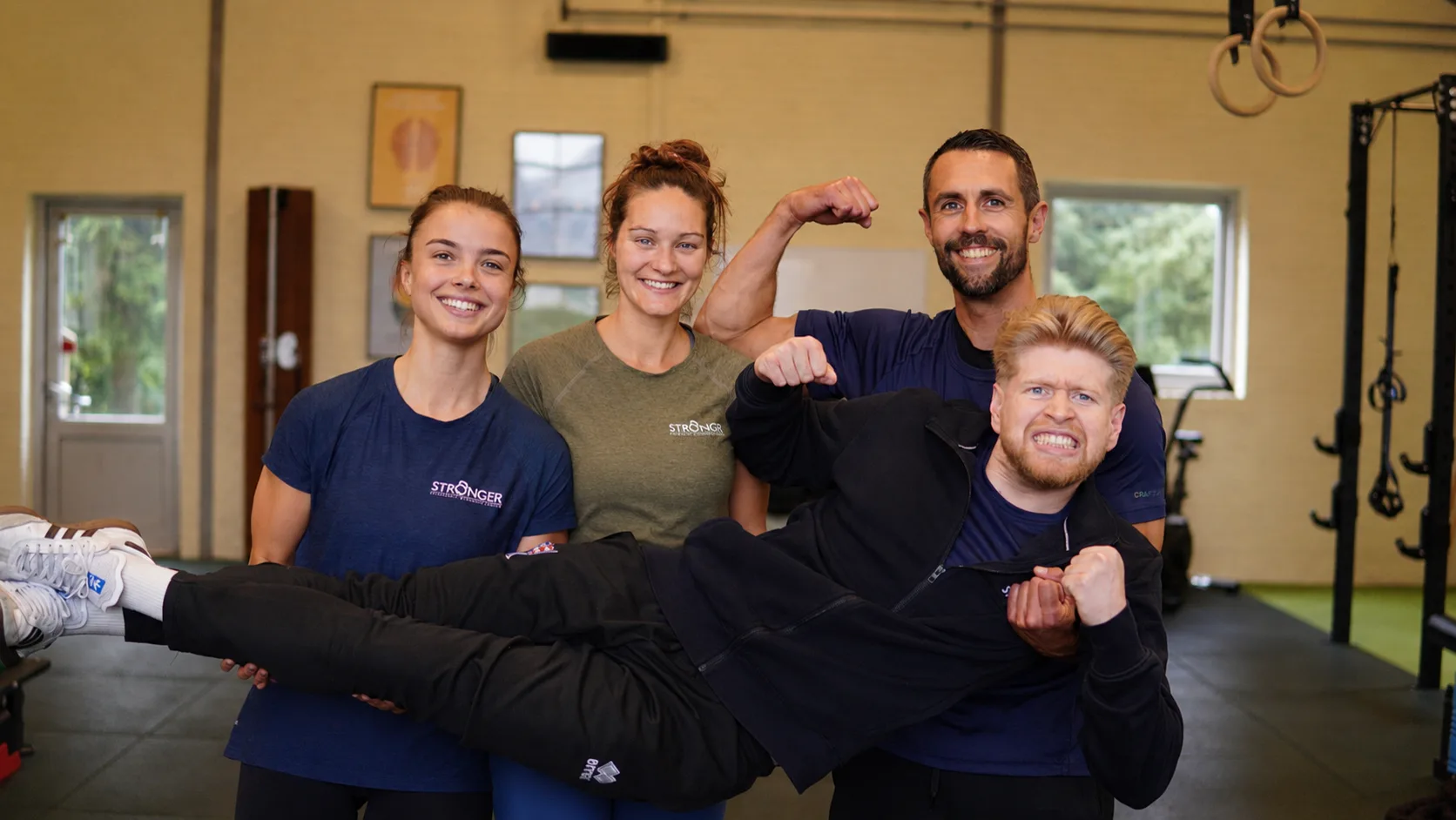 Teamet hos Stronger i træningsstudiet